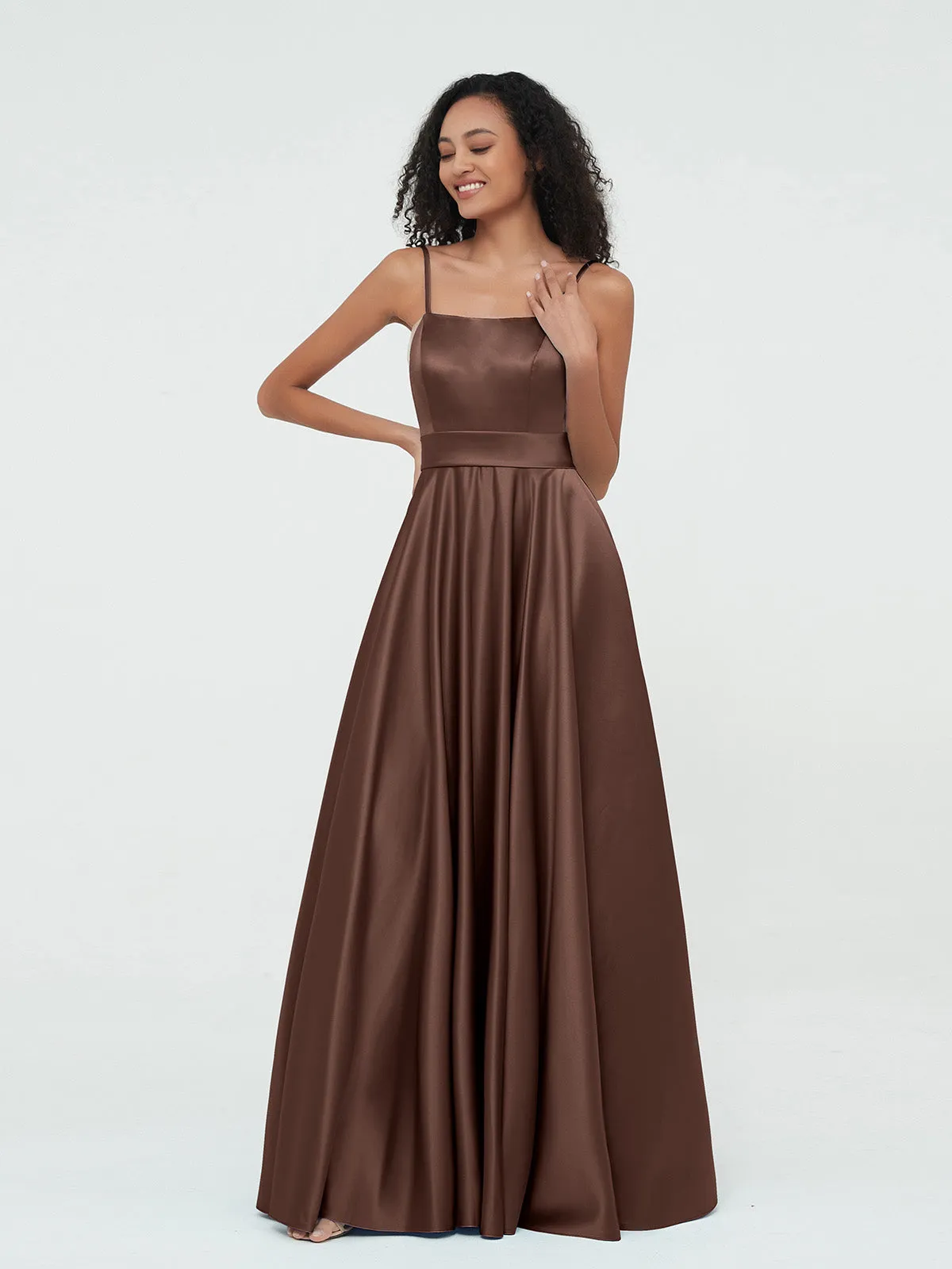 A-ligne Bretelles Spaghetti Robes Maxi en Satin Chocolat Grande Taille