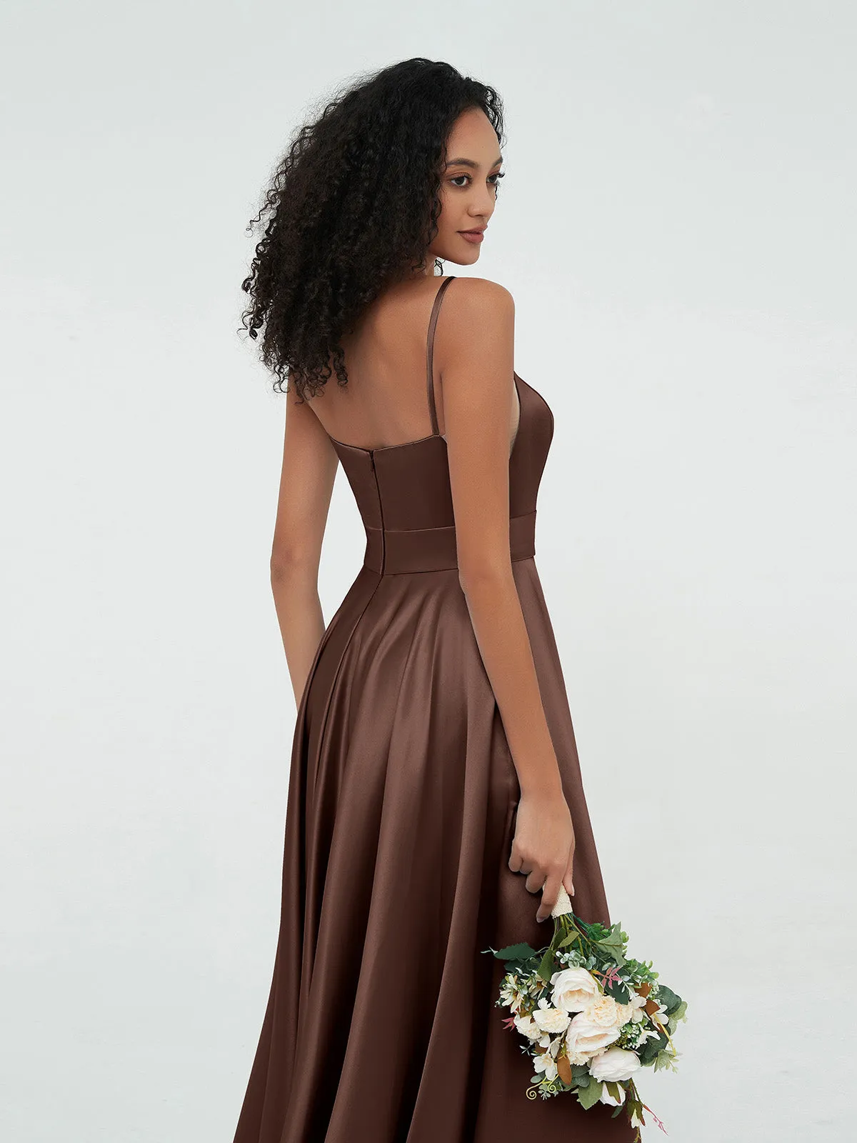 A-ligne Bretelles Spaghetti Robes Maxi en Satin Chocolat Grande Taille