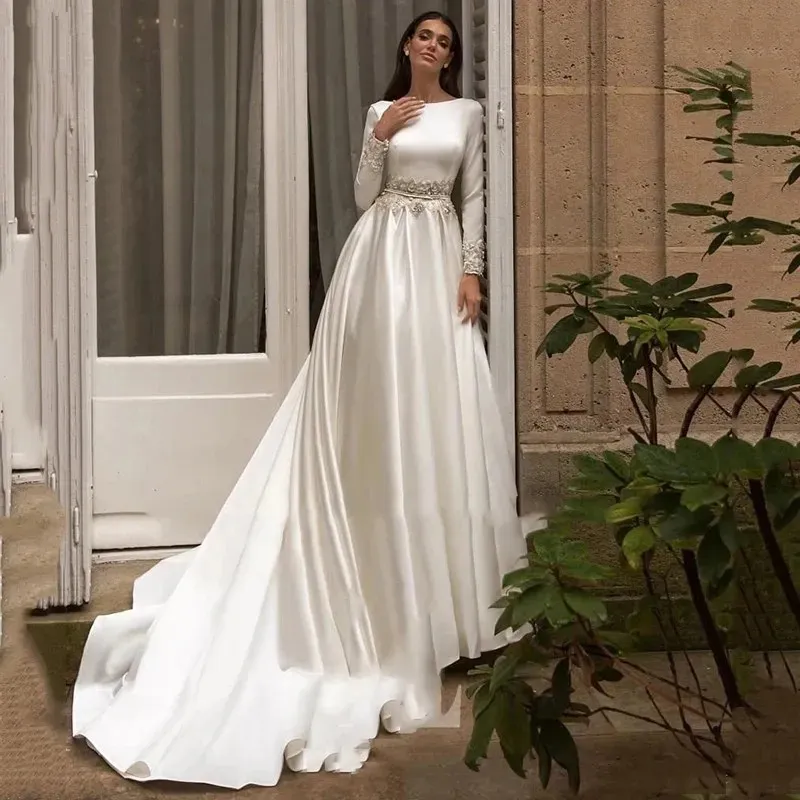 Modeste Satin A Ligne Robes De Mariée Pour La Mariée Bijou Couche Appliquée Châssis Boho Robes Nuptiales Simples Avec Des Manche