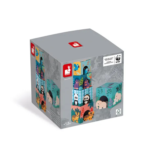 Pyramide et figurines animaux